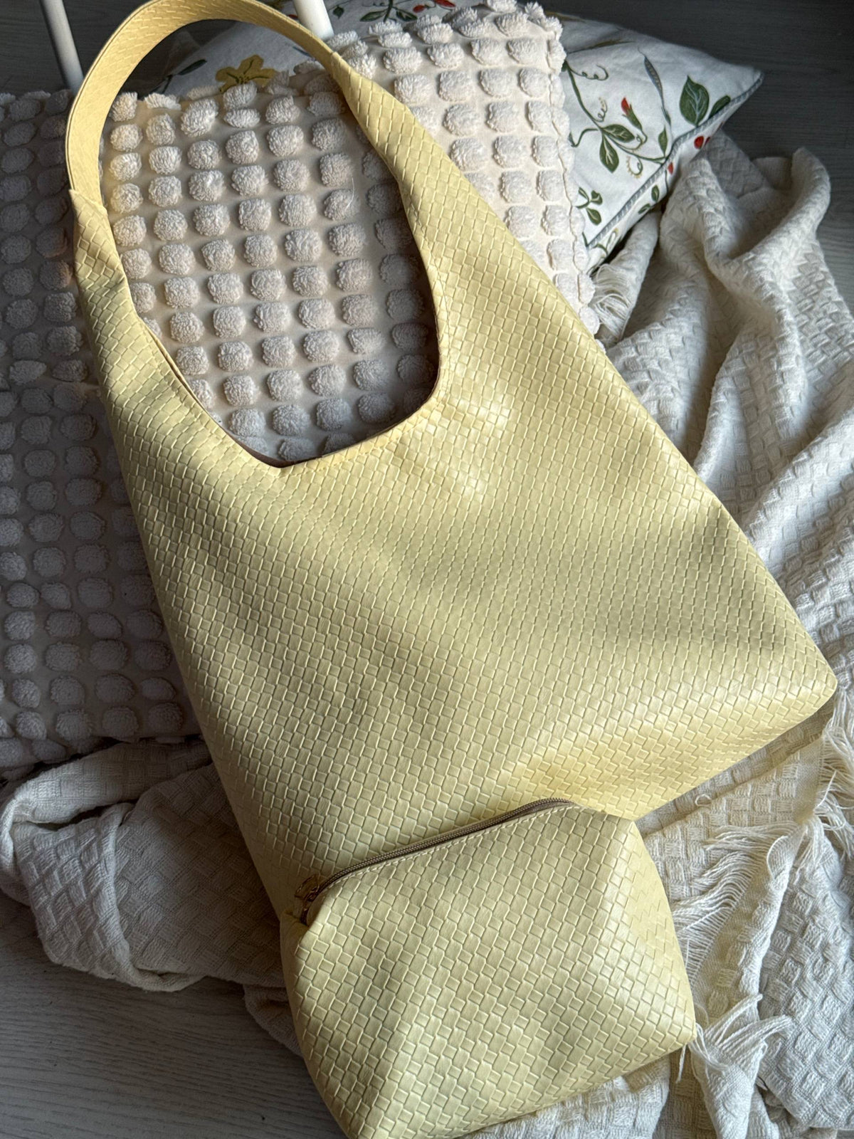 Naya bag