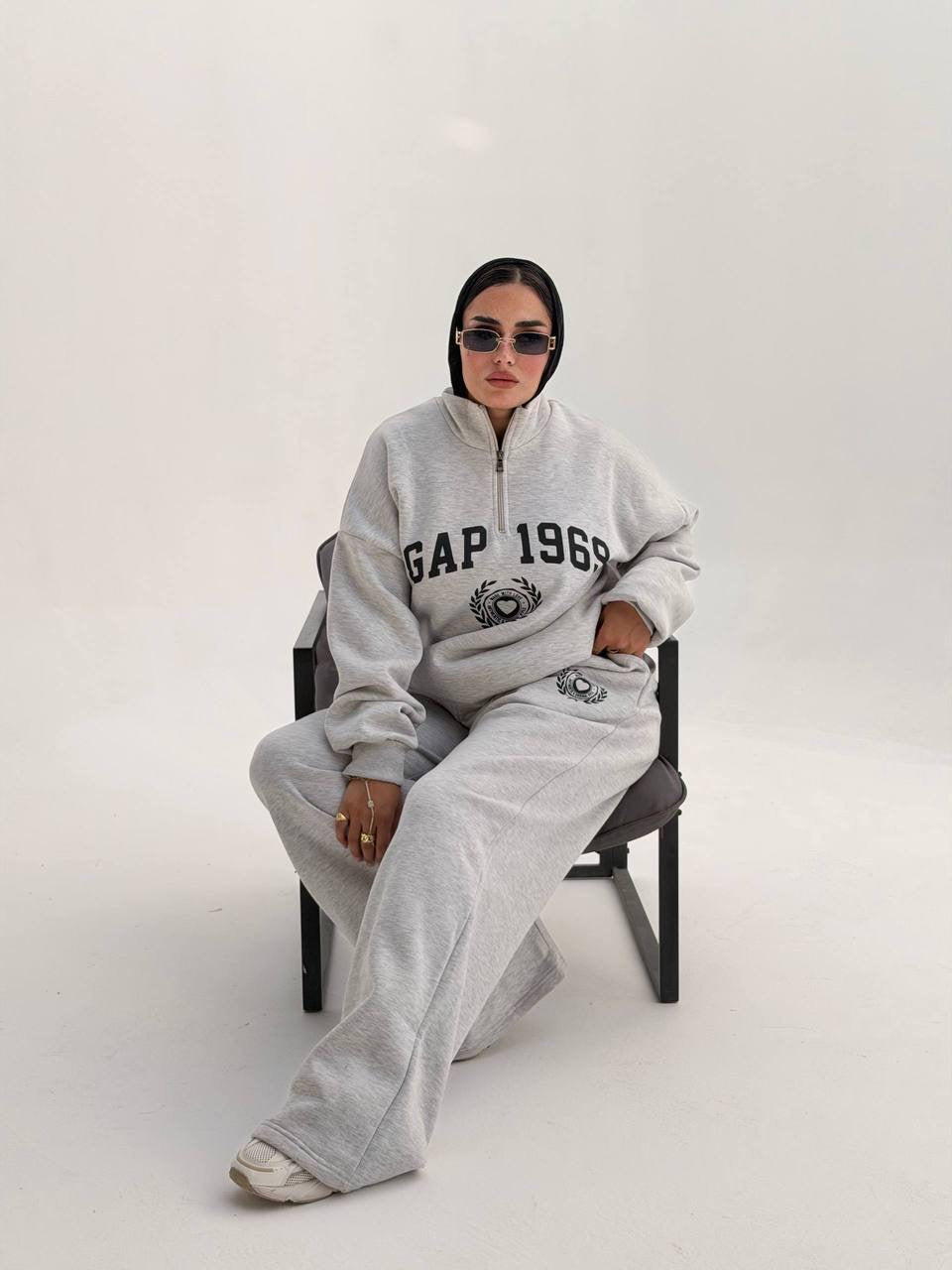 Essential quarter-zip set